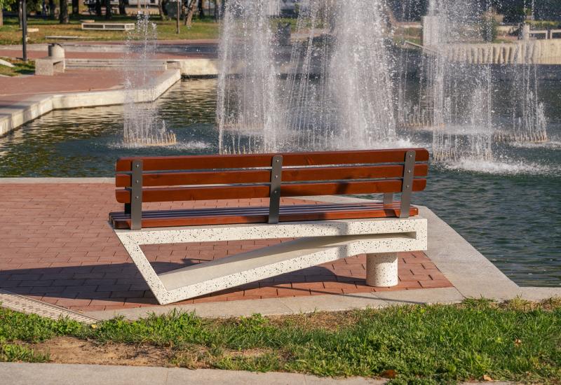 ETE Pictures CONCRETE BENCH 120 C4670FC0-E68B-472F-8E36-2439765F080E.jpg