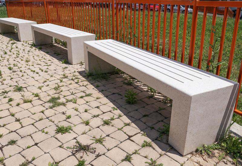 ETE Pictures CONCRETE BENCH 83.jpg