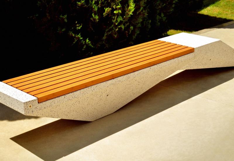 ETE Pictures CONCRETE BENCH 234 2856FEEF-33F8-E1C3-46E2-46494B2F11DC.jpg