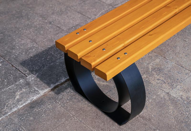 ETE Pictures METAL BENCH 50 207C0C3D-E387-FAEF-350E-1B558E24F984.jpg