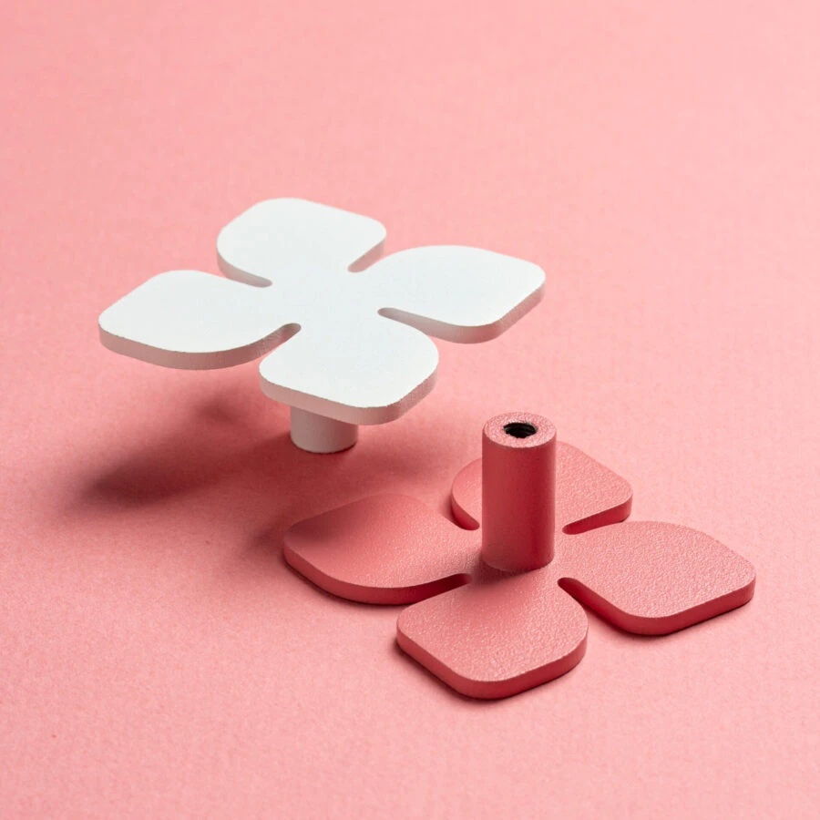 PINWHEEL FURNITURE HANDLE 01